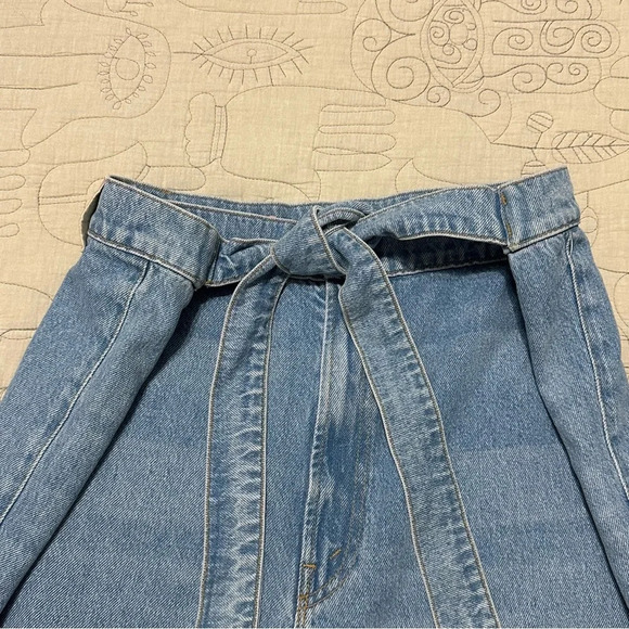 NWOT MOTHER Snacks High Waisted Tie Front Funnel Sneak Jeans 26 All You Can Eat - Picture 6 of 10